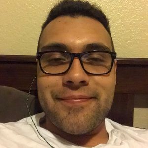 Meet your Posher, Rogelio